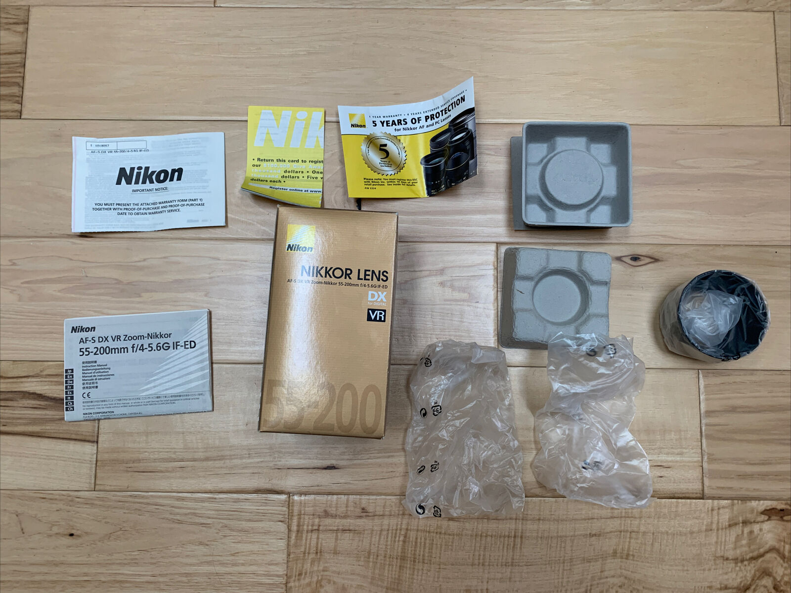 Nikon Nikkor Lens Af-s Dx Nikkor 55-200mm F/4.5-5.6g Ed | Box, Paperwork, Shade