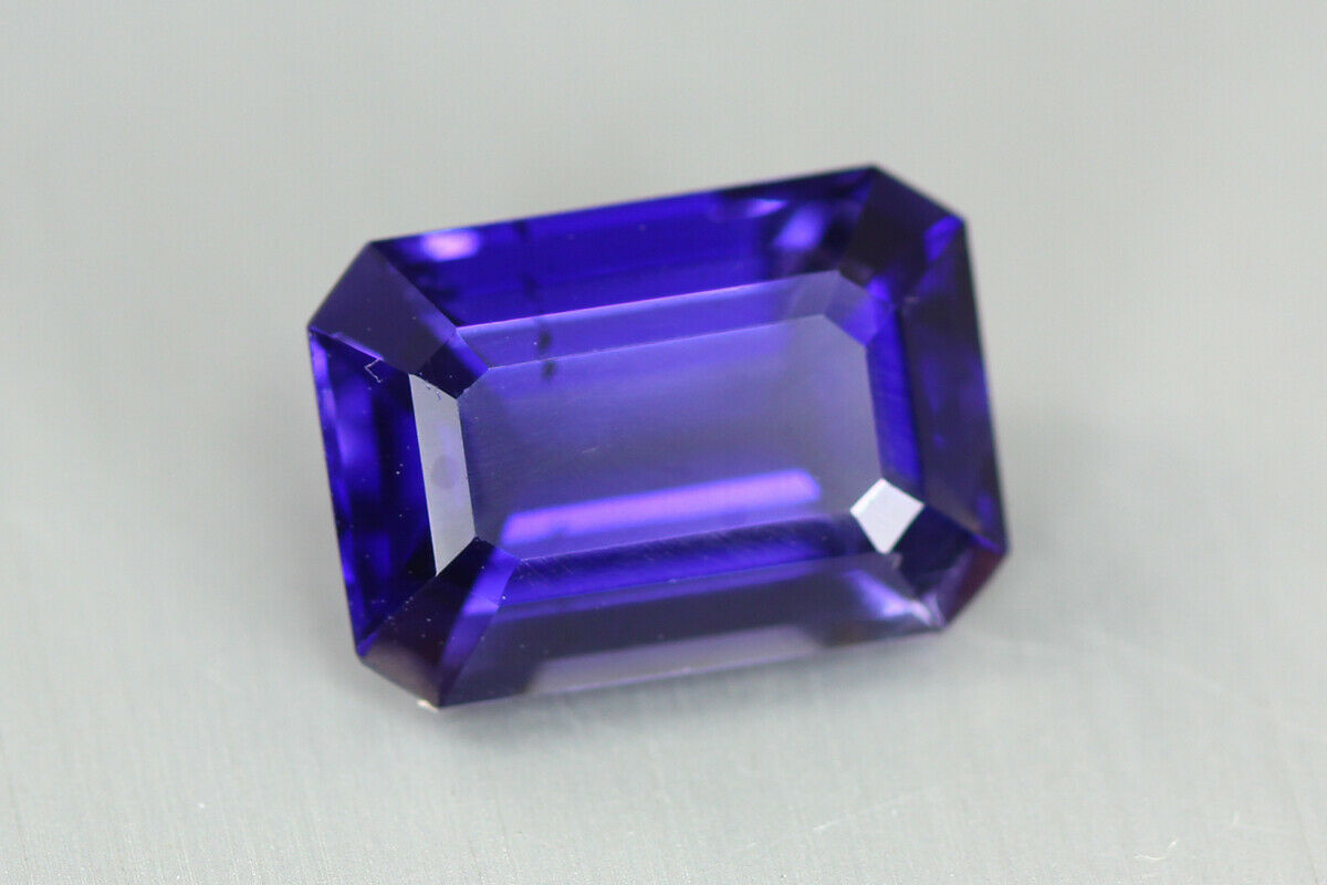 3.430 Cts Exquisite Best Deep Purple Blue 100% Natural Iolite Octagon Gemstone